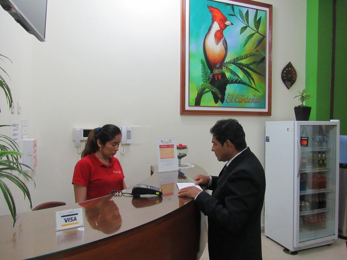 Alojamiento El Cardenal إكيتوس المظهر الخارجي الصورة